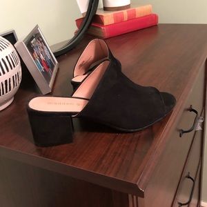 Steve Madden black heel peep toe mule